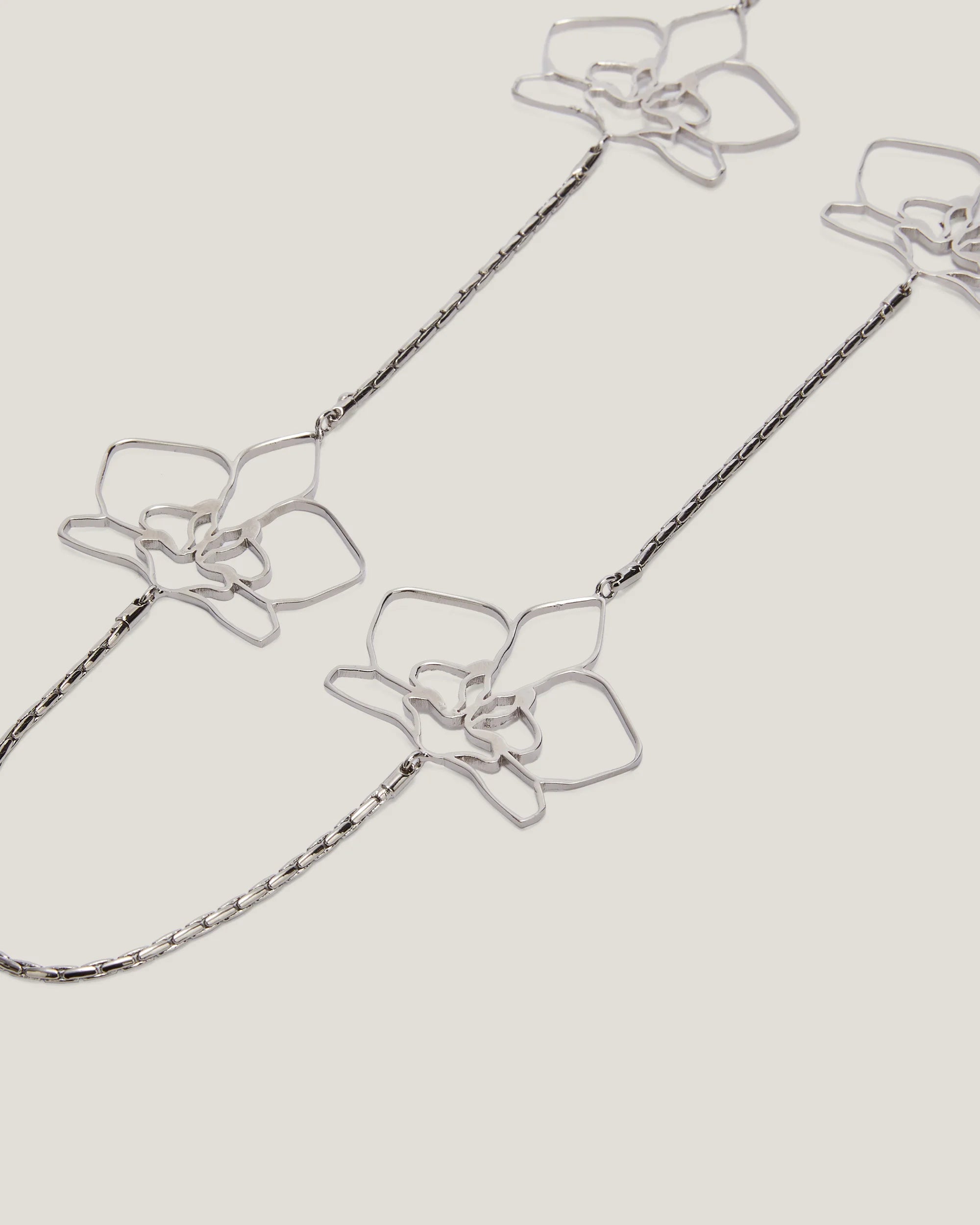 Collana con orchidee outline